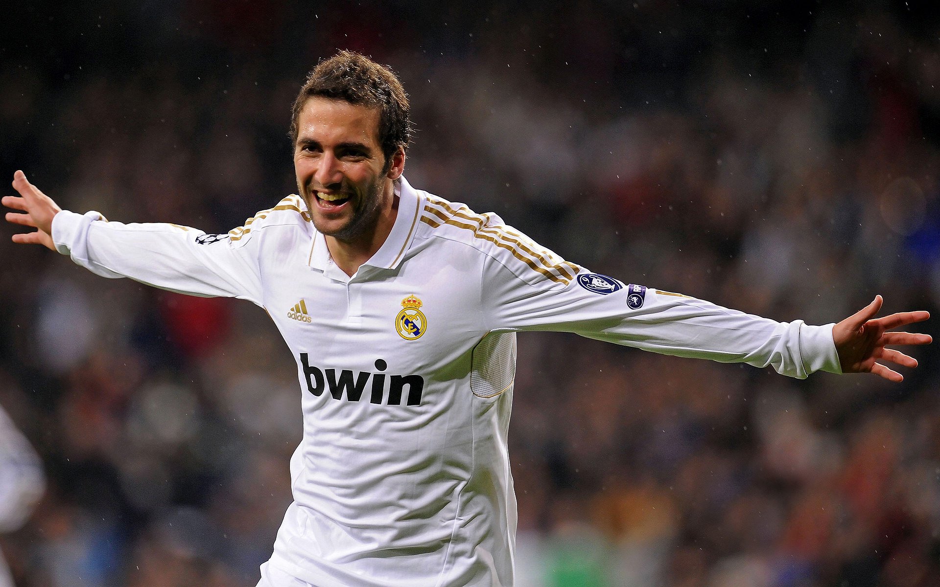 从李月汝自拍看伤后心理调适：乐观是最好的治疗，李月汝几岁